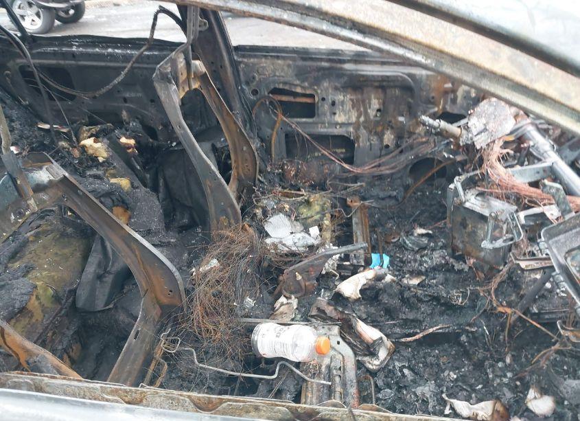 Photo 5 of 2014 Toyota Corolla L (VIN 2T1BURHE2EC124897)