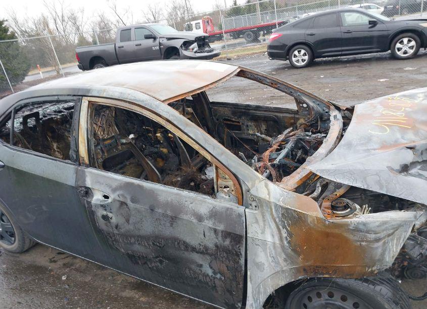 Photo 6 of 2014 Toyota Corolla L (VIN 2T1BURHE2EC124897)