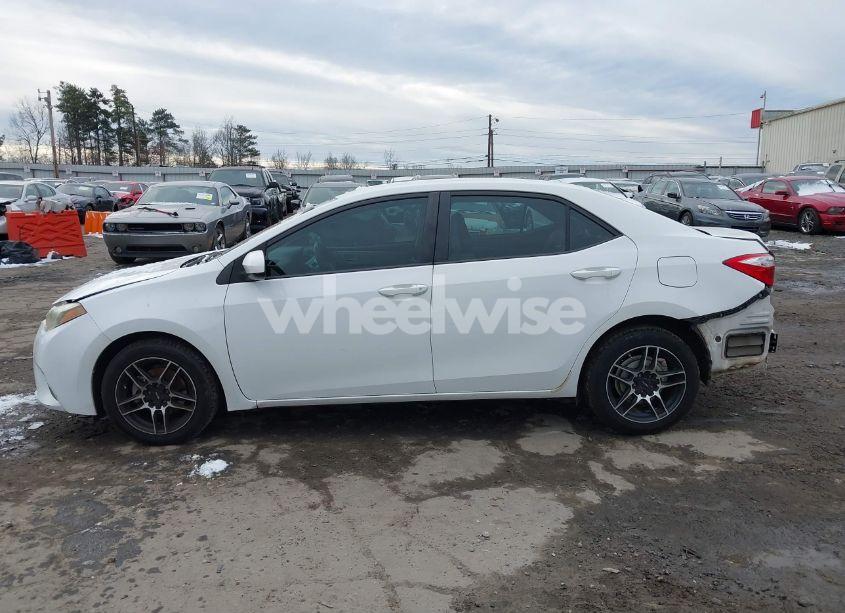 Photo 14 of 2014 Toyota Corolla LE (VIN 2T1BURHE2EC151243)