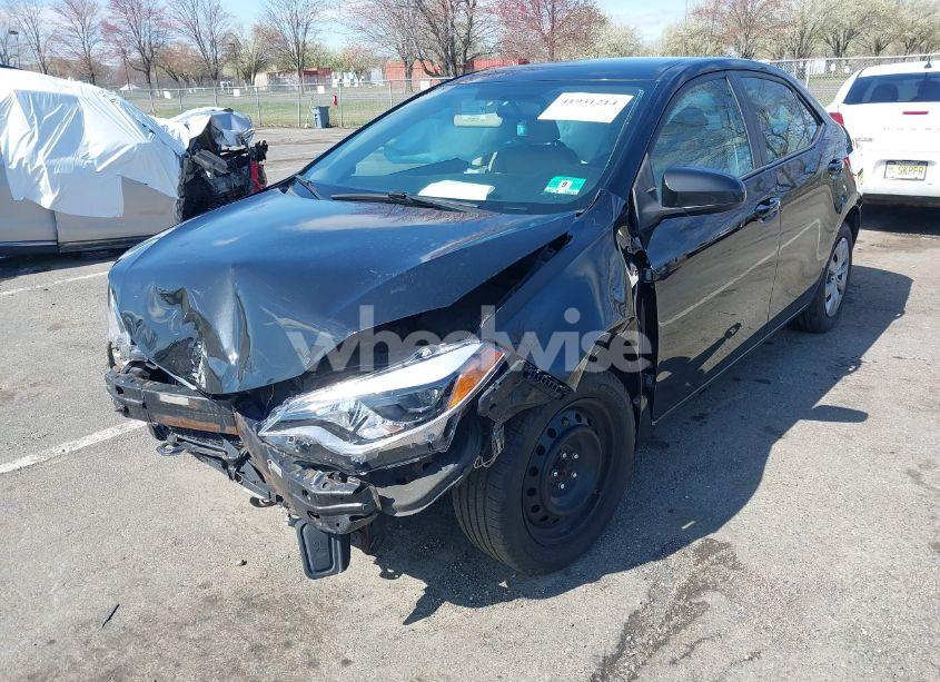 Photo 2 of 2014 Toyota Corolla LE (VIN 2T1BURHE2EC153011)