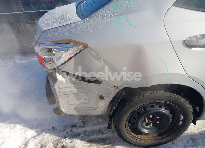 Photo 6 of 2014 Toyota Corolla LE (VIN 2T1BURHE2EC164204)