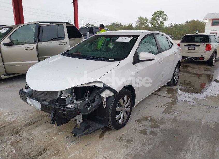 Photo 2 of 2014 Toyota Corolla L (VIN 2T1BURHE2EC168379)