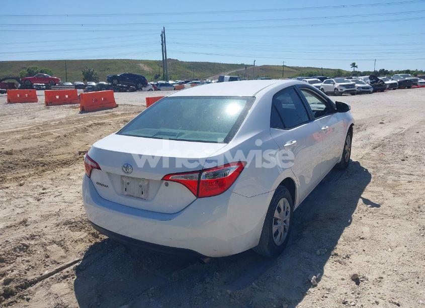 Photo 4 of 2015 Toyota Corolla L (VIN 2T1BURHE2FC237833)