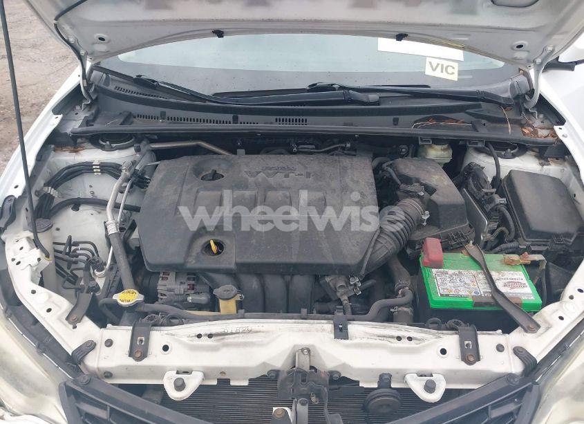 Photo 10 of 2015 Toyota Corolla S PLUS (VIN 2T1BURHE2FC251182)