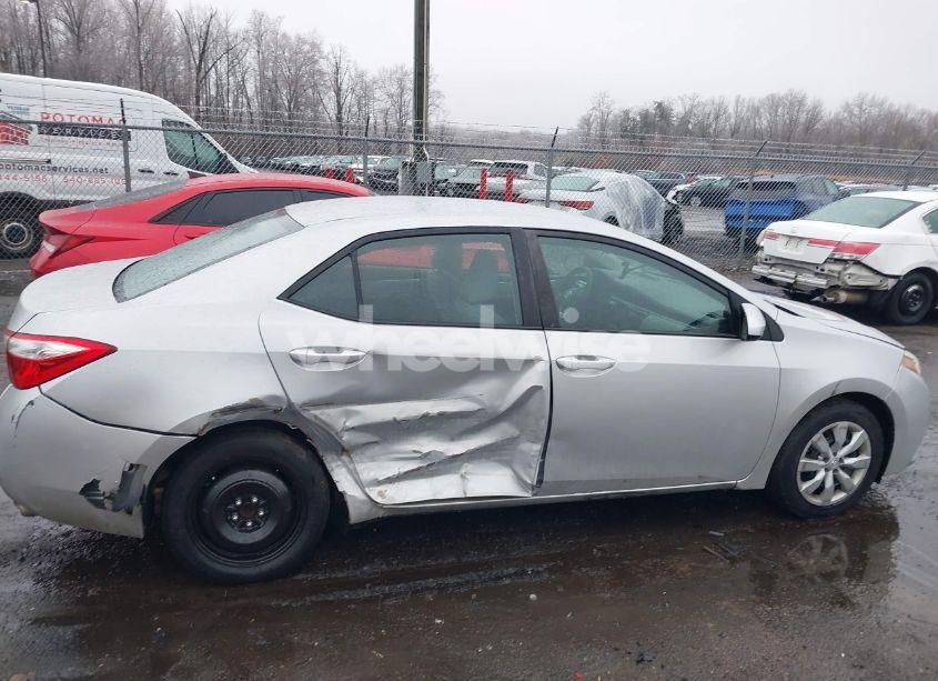 Photo 13 of 2015 Toyota Corolla LE (VIN 2T1BURHE2FC256608)