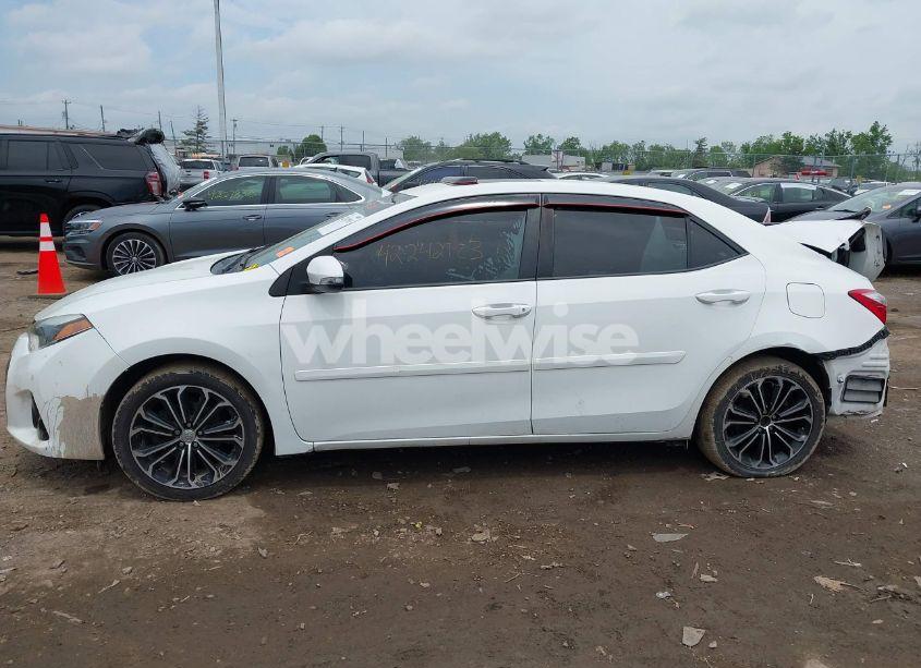 Photo 15 of 2015 Toyota Corolla S PLUS (VIN 2T1BURHE2FC270525)