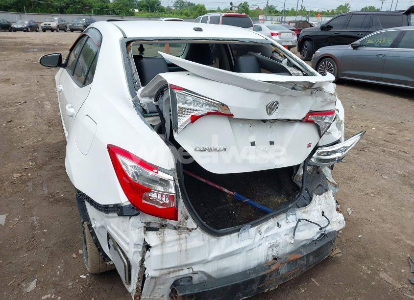 Photo 6 of 2015 Toyota Corolla S PLUS (VIN 2T1BURHE2FC270525)
