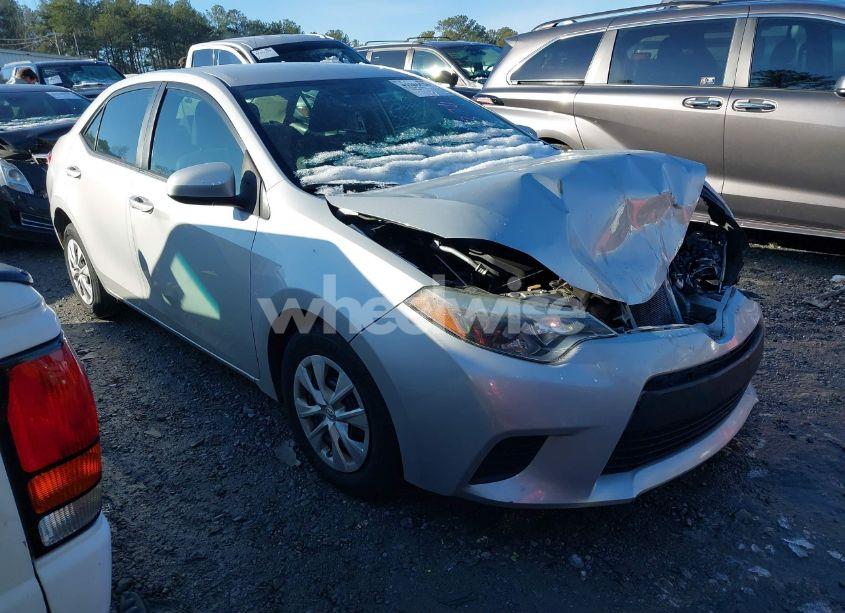 2015 Toyota Corolla L (VIN 2T1BURHE2FC303748) main photo