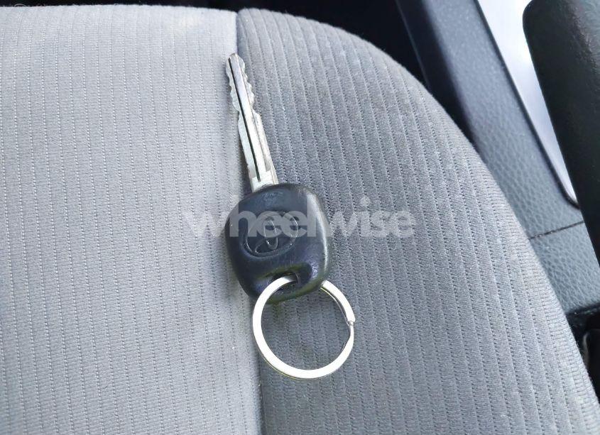 Photo 11 of 2015 Toyota Corolla L (VIN 2T1BURHE2FC303748)