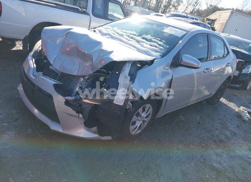Photo 2 of 2015 Toyota Corolla L (VIN 2T1BURHE2FC303748)