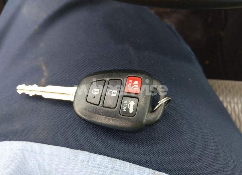 Photo 11 of 2015 Toyota Corolla LE (VIN 2T1BURHE2FC305578)