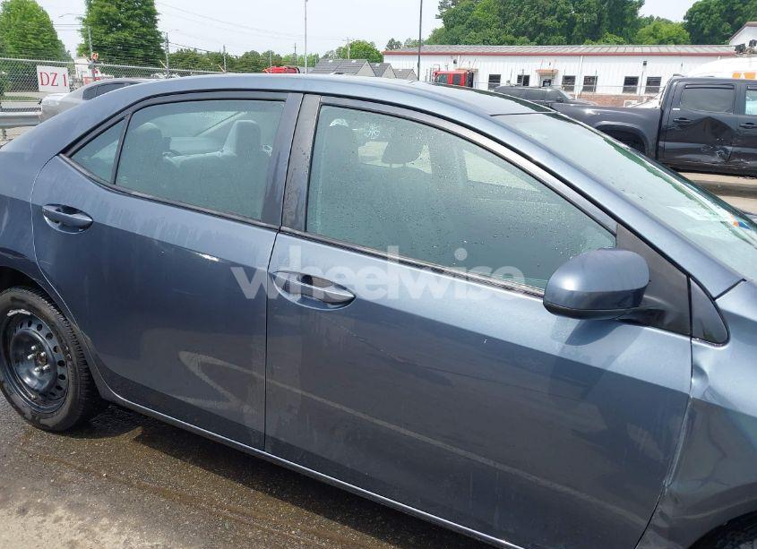 Photo 14 of 2015 Toyota Corolla LE (VIN 2T1BURHE2FC305578)