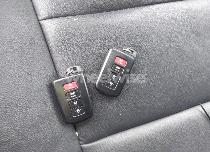 Photo 11 of 2015 Toyota Corolla LE PREMIUM (VIN 2T1BURHE2FC307492)