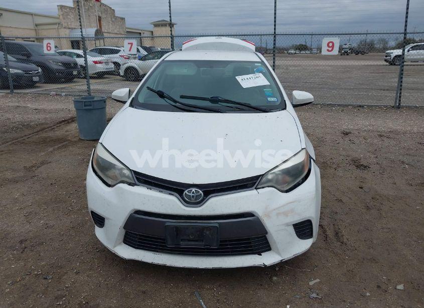Photo 12 of 2015 Toyota Corolla LE (VIN 2T1BURHE2FC312093)