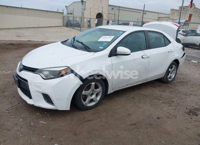 Photo 2 of 2015 Toyota Corolla LE (VIN 2T1BURHE2FC312093)