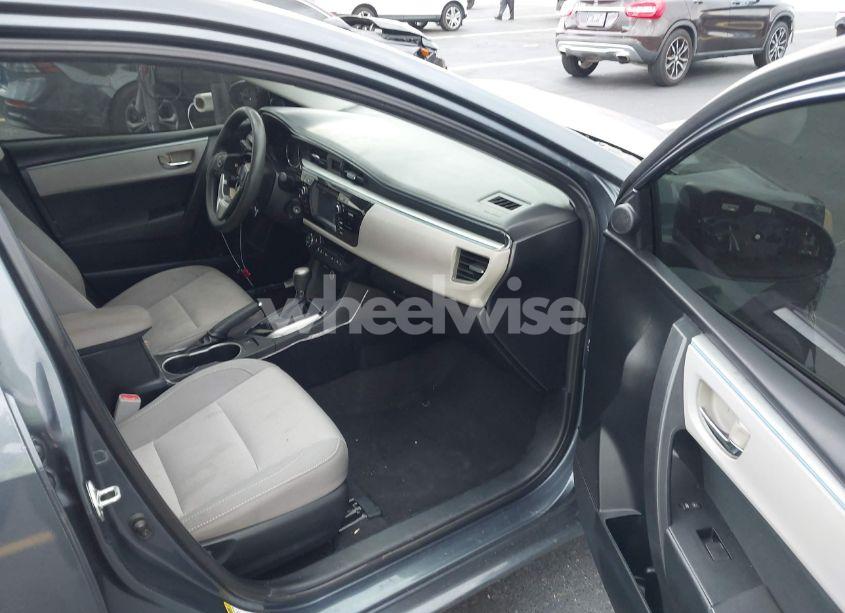 Photo 5 of 2015 Toyota Corolla LE (VIN 2T1BURHE2FC317293)