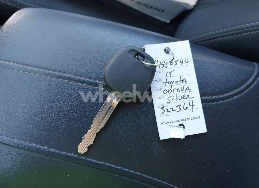 Photo 11 of 2015 Toyota Corolla LE (VIN 2T1BURHE2FC322364)