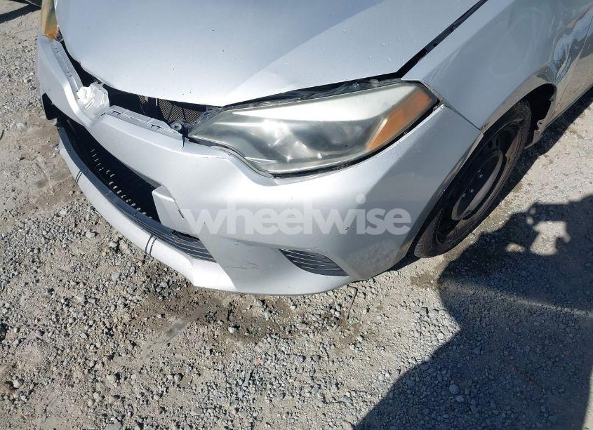 Photo 17 of 2015 Toyota Corolla LE (VIN 2T1BURHE2FC322364)