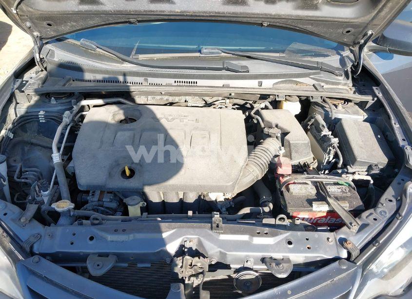 Photo 10 of 2015 Toyota Corolla LE (VIN 2T1BURHE2FC332845)