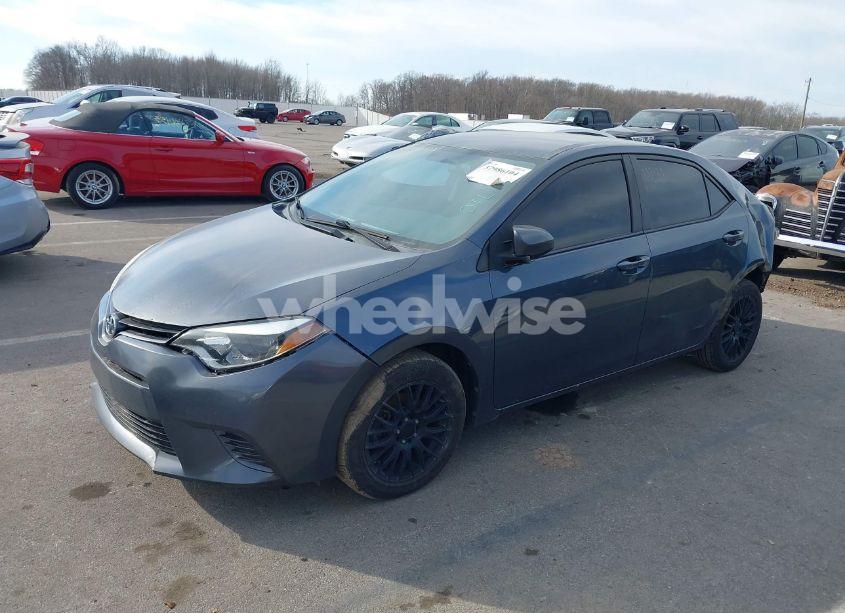 Photo 2 of 2015 Toyota Corolla LE (VIN 2T1BURHE2FC332845)