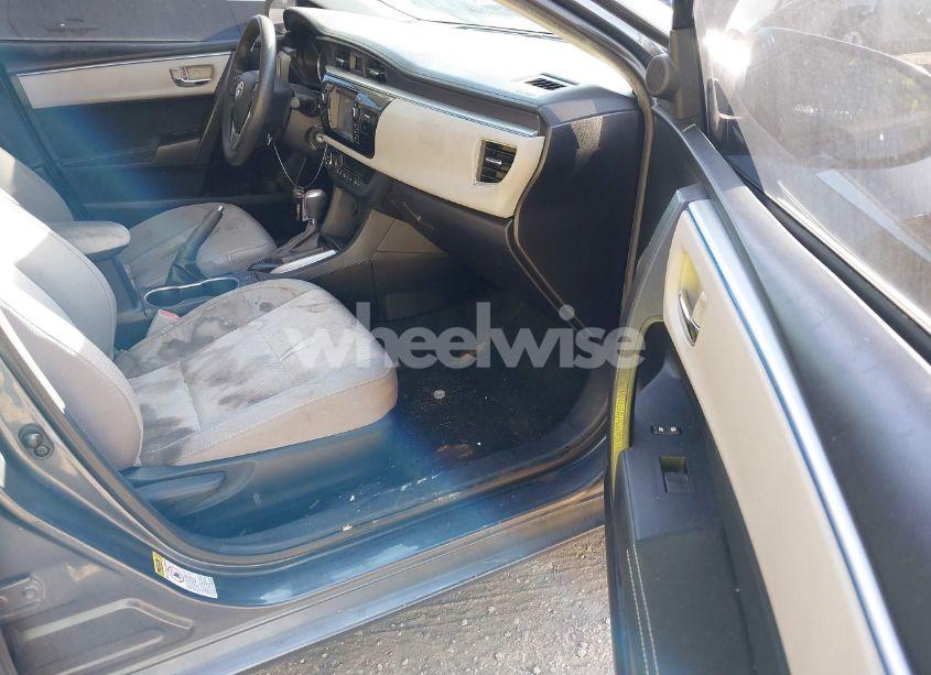 Photo 5 of 2015 Toyota Corolla LE (VIN 2T1BURHE2FC332845)