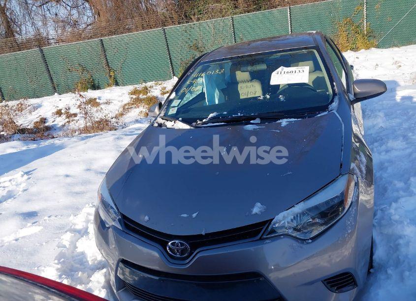Photo 13 of 2015 Toyota Corolla LE (VIN 2T1BURHE2FC343537)