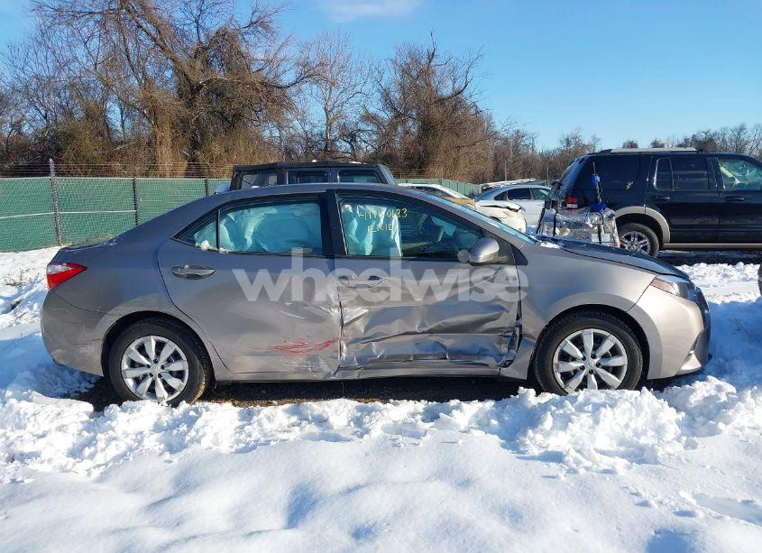Photo 14 of 2015 Toyota Corolla LE (VIN 2T1BURHE2FC343537)