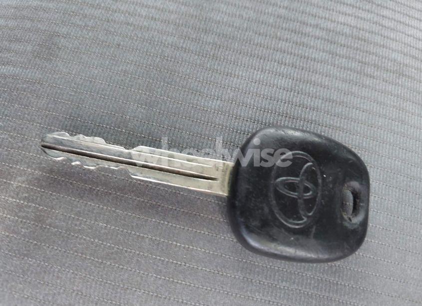 Photo 11 of 2015 Toyota Corolla L (VIN 2T1BURHE2FC358684)