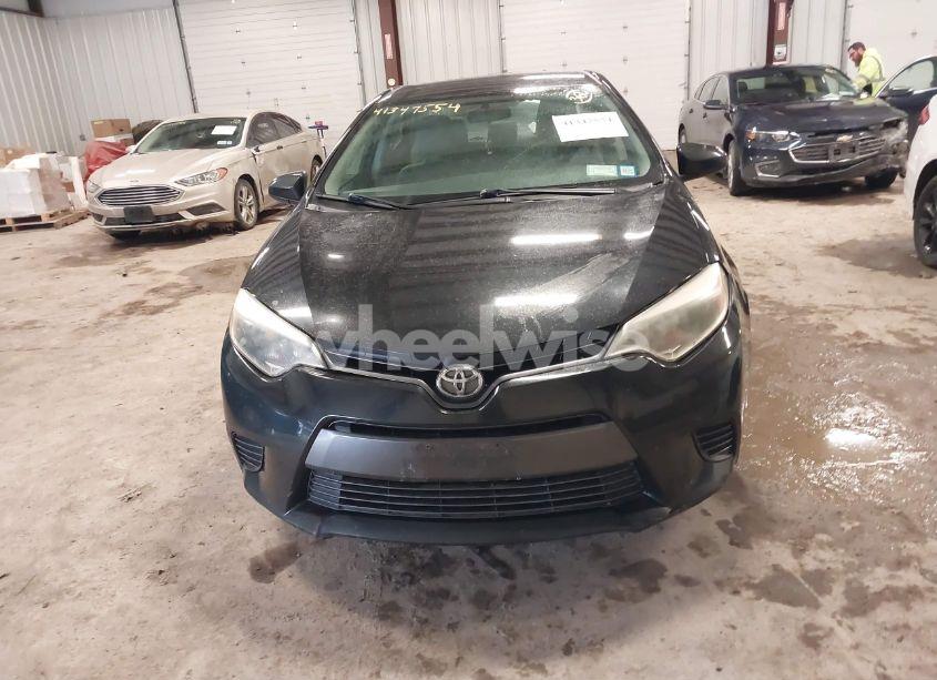 Photo 12 of 2015 Toyota Corolla LE (VIN 2T1BURHE2FC370348)