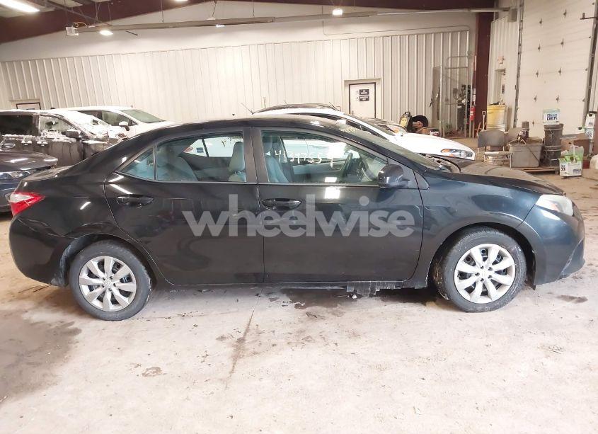 Photo 13 of 2015 Toyota Corolla LE (VIN 2T1BURHE2FC370348)