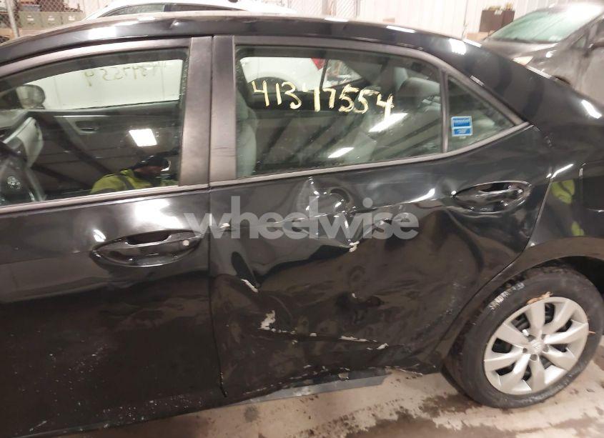 Photo 6 of 2015 Toyota Corolla LE (VIN 2T1BURHE2FC370348)