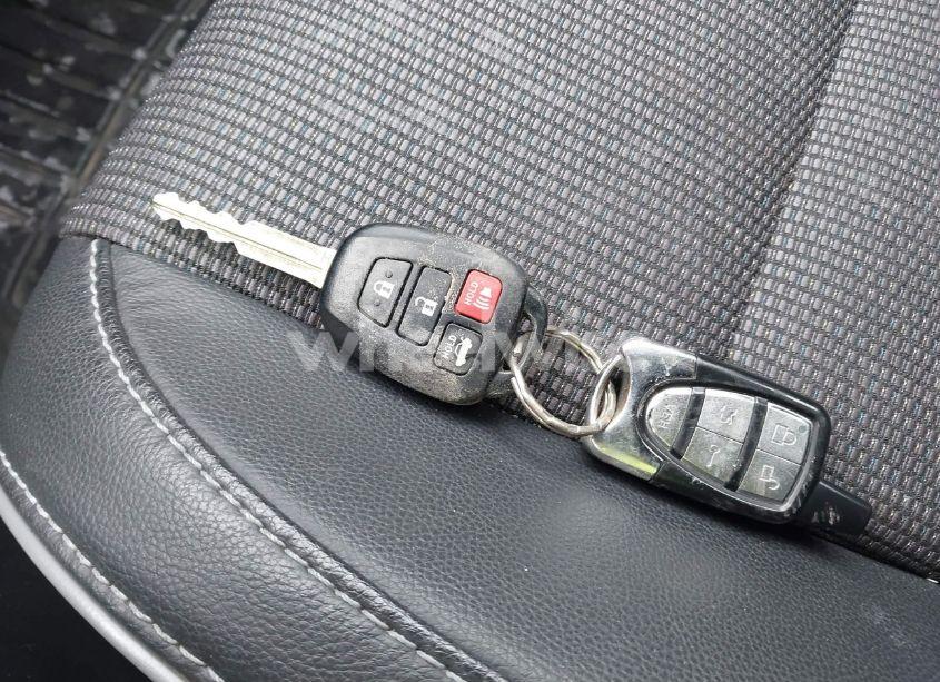 Photo 11 of 2015 Toyota Corolla S PLUS (VIN 2T1BURHE2FC376019)