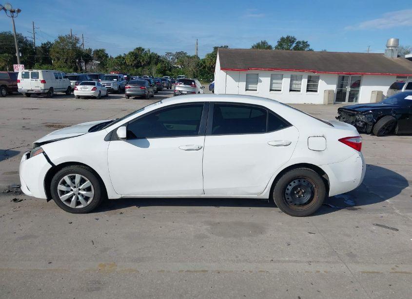 Photo 14 of 2015 Toyota Corolla LE (VIN 2T1BURHE2FC390048)