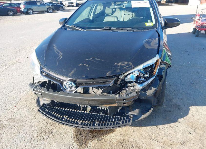 Photo 6 of 2015 Toyota Corolla LE (VIN 2T1BURHE2FC401999)