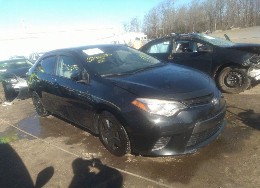 2015 Toyota Corolla LE (VIN 2T1BURHE2FC403039) main photo