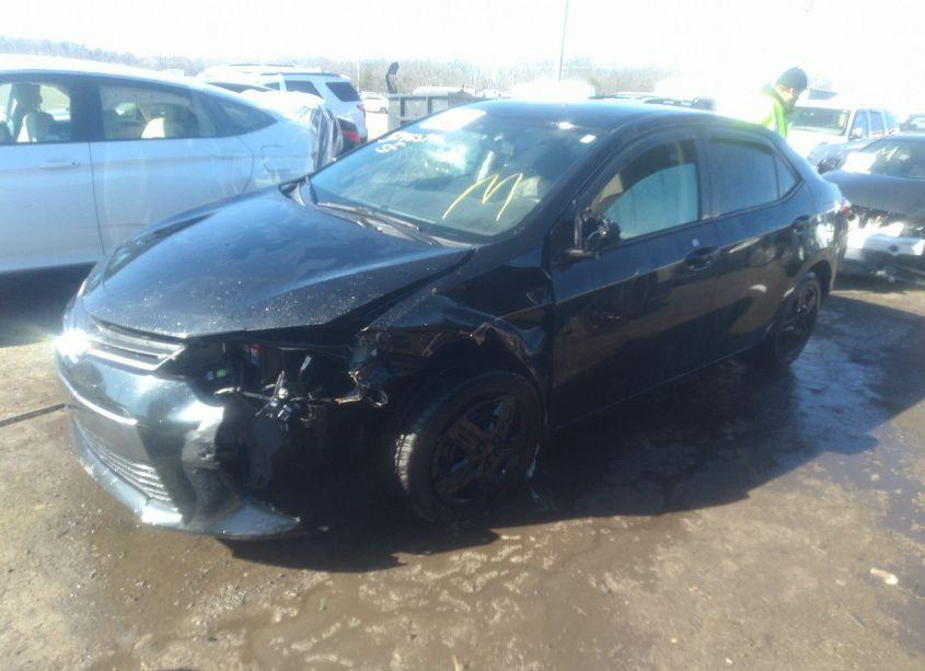 Photo 2 of 2015 Toyota Corolla LE (VIN 2T1BURHE2FC403039)
