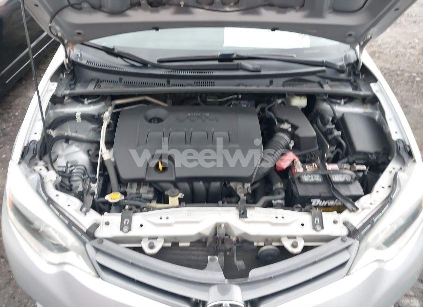 Photo 10 of 2015 Toyota Corolla LE (VIN 2T1BURHE2FC416602)