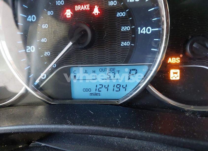 Photo 15 of 2015 Toyota Corolla L (VIN 2T1BURHE2FC418947)