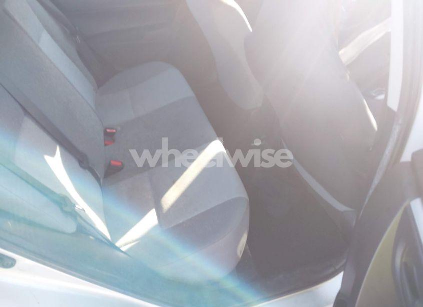 Photo 8 of 2015 Toyota Corolla L (VIN 2T1BURHE2FC418947)