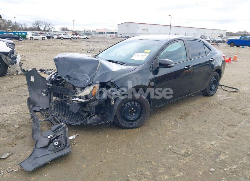 Photo 2 of 2015 Toyota Corolla S (VIN 2T1BURHE2FC420262)