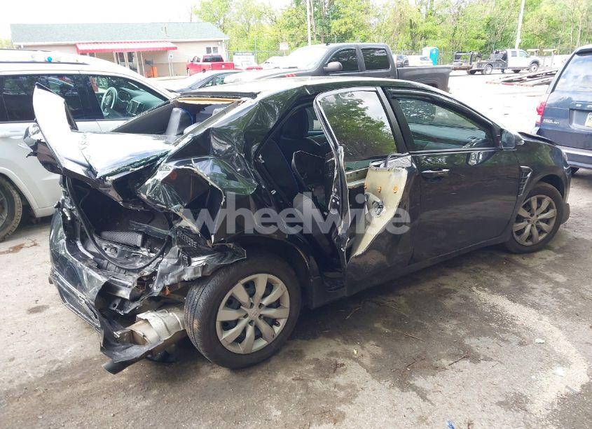 Photo 4 of 2015 Toyota Corolla L/LE/LE PLS/PRM/S/S PLS (VIN 2T1BURHE2FC455660)