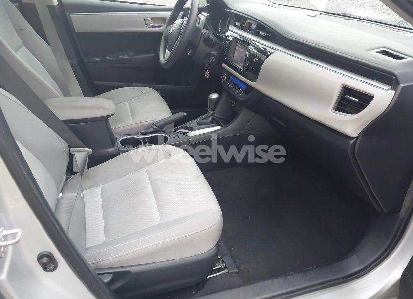 Photo 5 of 2015 Toyota Corolla LE (VIN 2T1BURHE2FC463564)