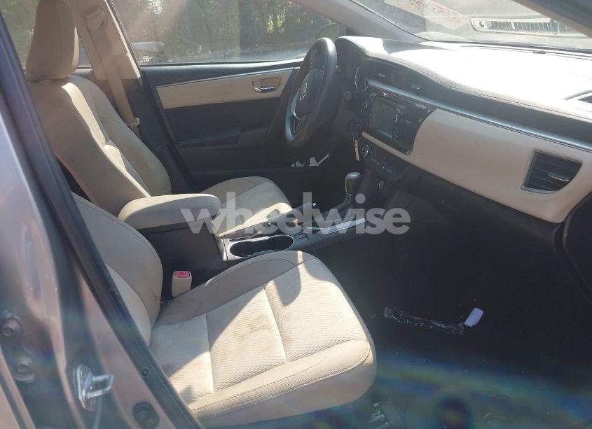 Photo 5 of 2015 Toyota Corolla LE (VIN 2T1BURHE2FC466027)