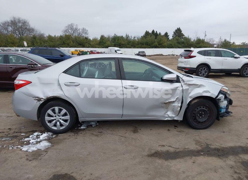 Photo 14 of 2015 Toyota Corolla LE (VIN 2T1BURHE2FC475200)