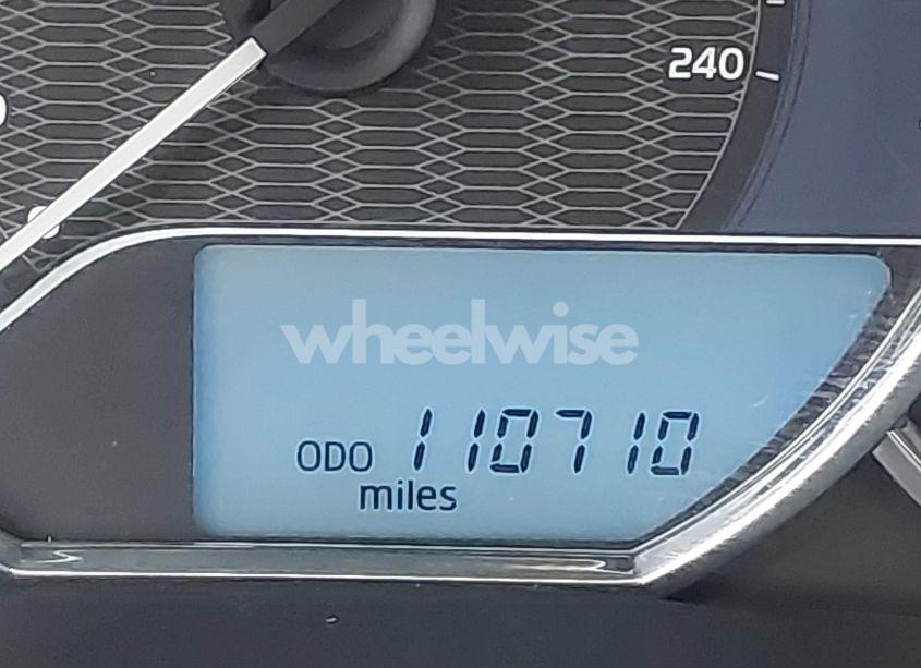 Photo 16 of 2015 Toyota Corolla LE (VIN 2T1BURHE2FC475200)