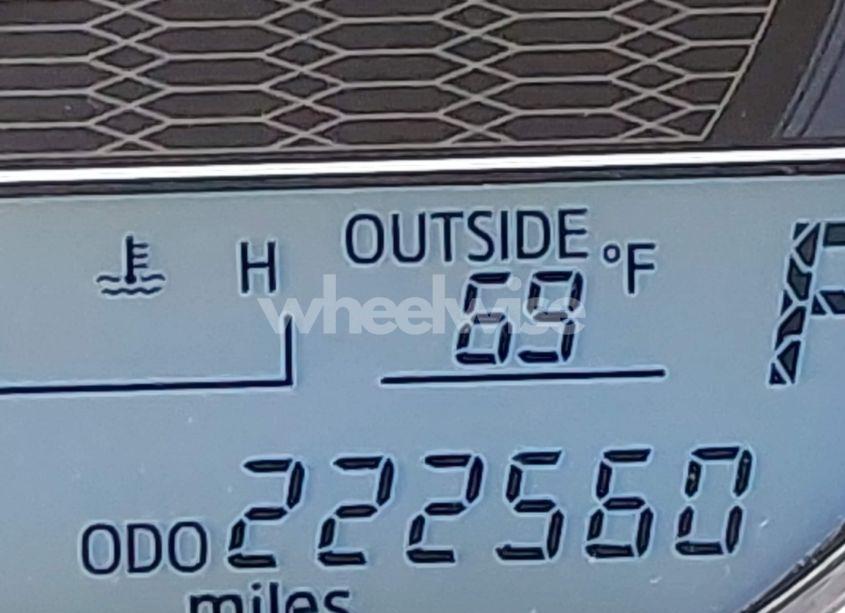 Photo 16 of 2015 Toyota Corolla LE (VIN 2T1BURHE2FC480896)