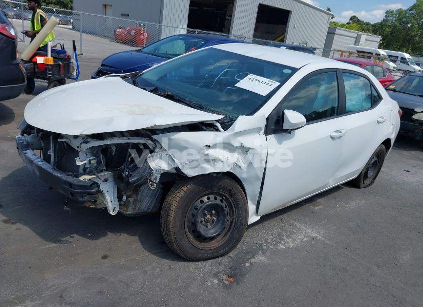 Photo 2 of 2016 Toyota Corolla L (VIN 2T1BURHE2GC496520)
