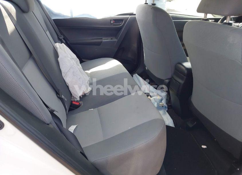 Photo 8 of 2016 Toyota Corolla L (VIN 2T1BURHE2GC496520)