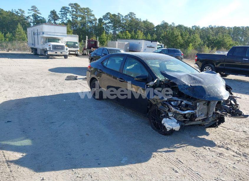 2016 Toyota Corolla LE (VIN 2T1BURHE2GC510125) main photo