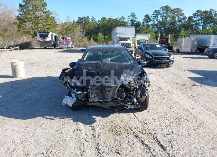 Photo 12 of 2016 Toyota Corolla LE (VIN 2T1BURHE2GC510125)